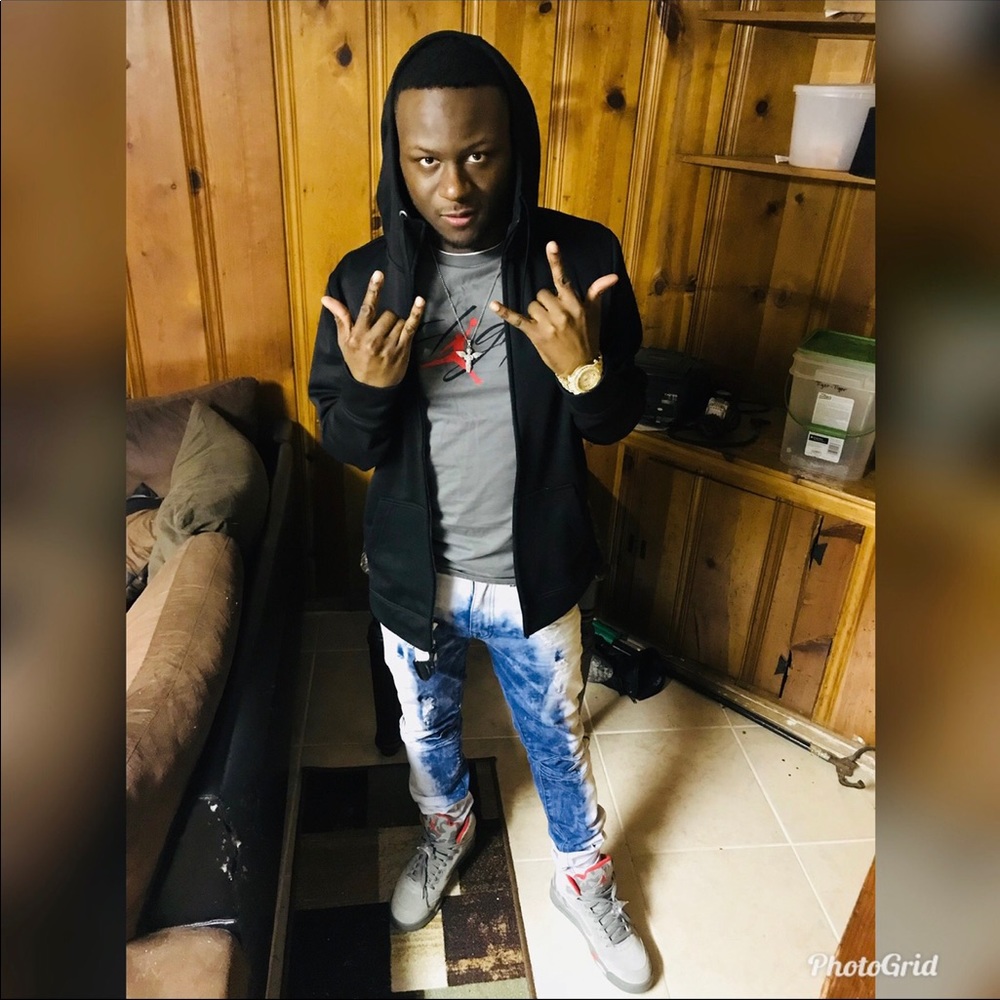 Meet your Posher, Darius